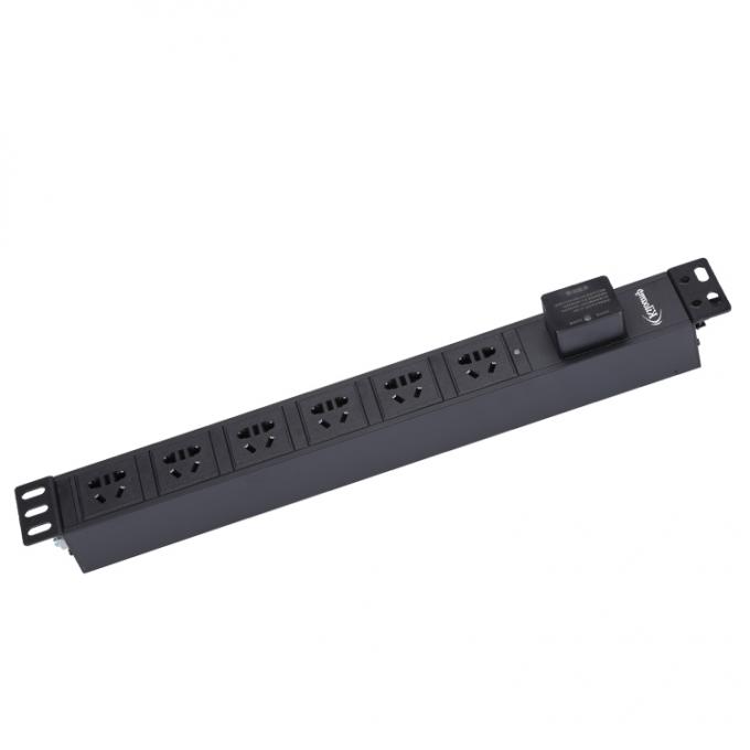 國標6位10A通用插孔+防雷模塊PDU